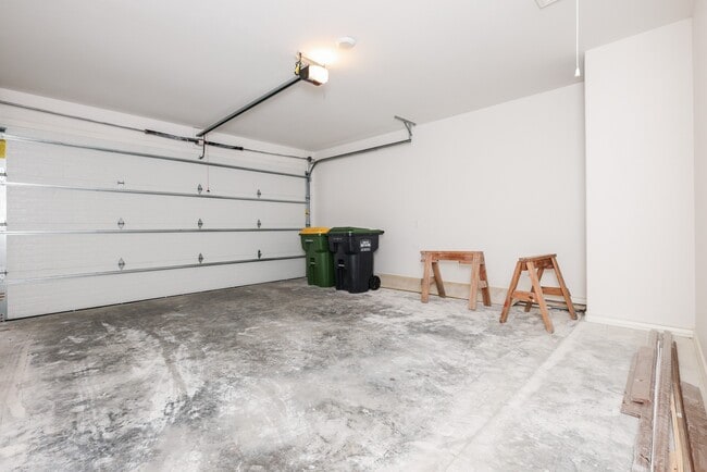 Building Photo - 2303 Cunningham Dr