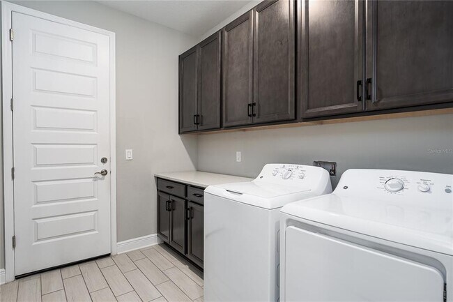 Building Photo - 3603 Quiet Dr