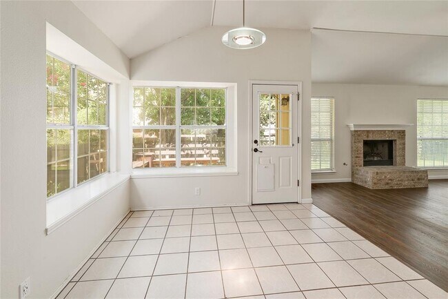 Building Photo - 16604 Denise Dr