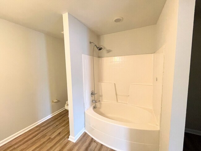 Building Photo - 118 Blackwell Ct