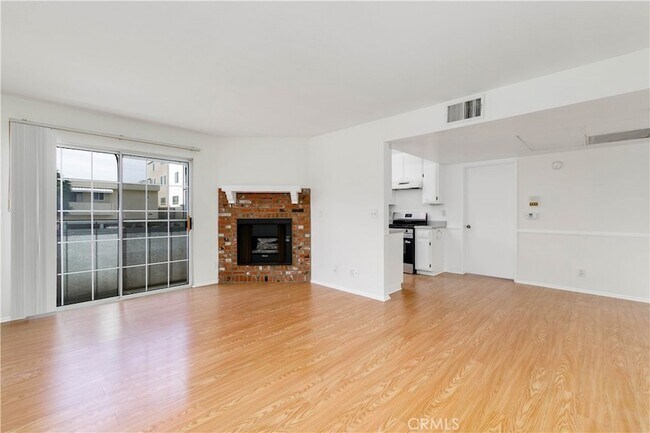 Building Photo - 3632 Dunn Dr