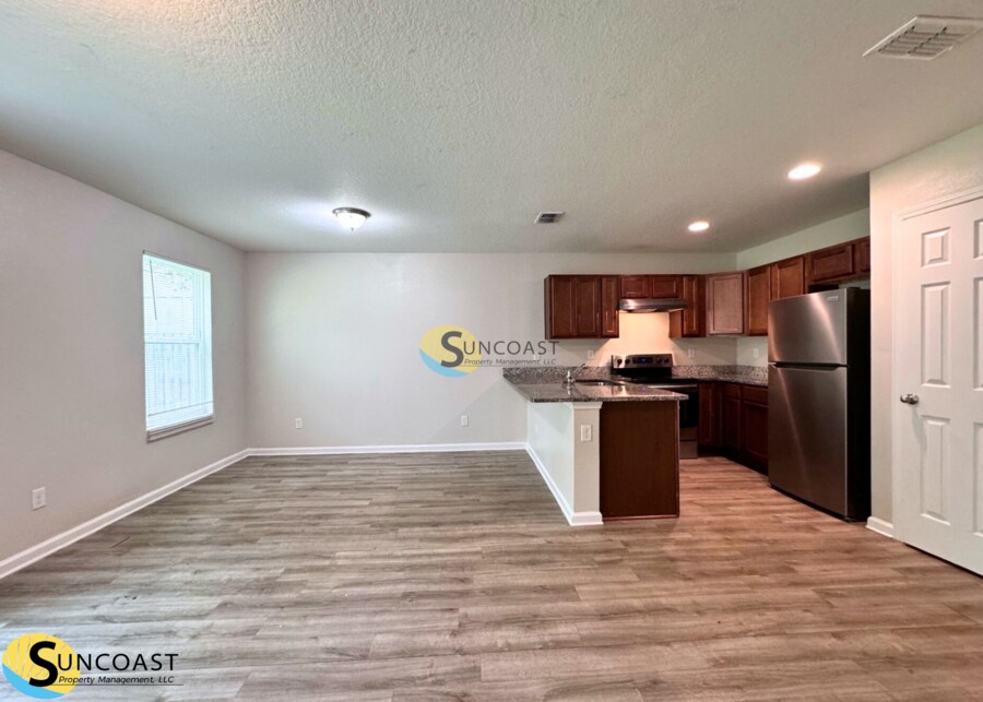 Building Photo - 8329 Homeport Ct
