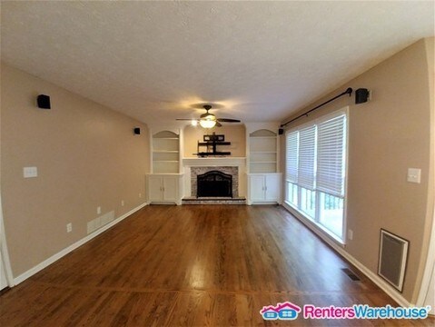 Building Photo - 852 Rockfount Way