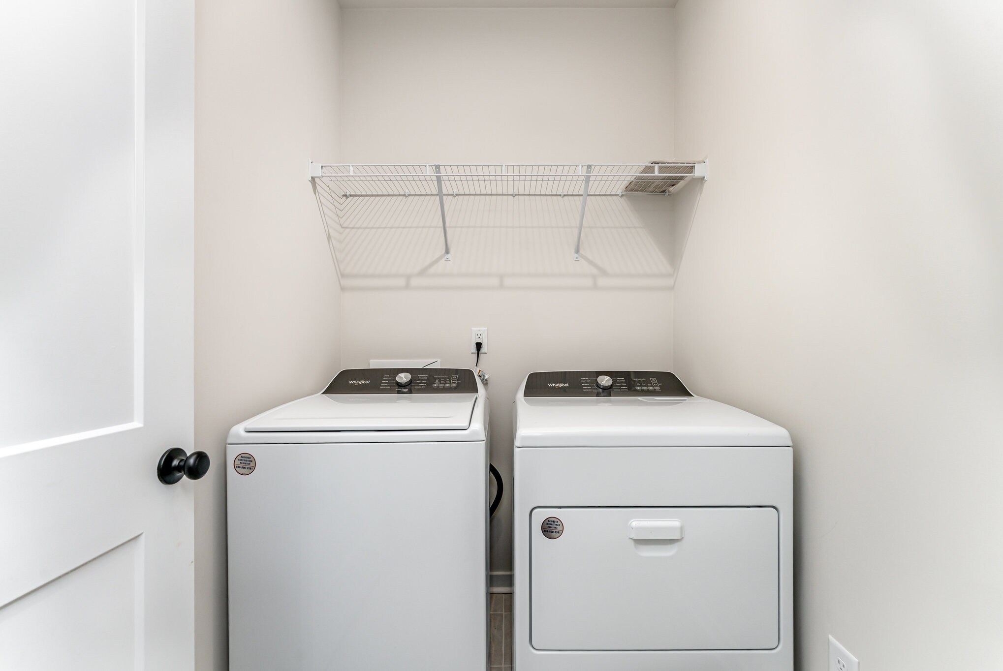 Building Photo - 9529 Munsing Dr