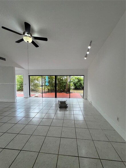 Building Photo - 8273 NW 36th St