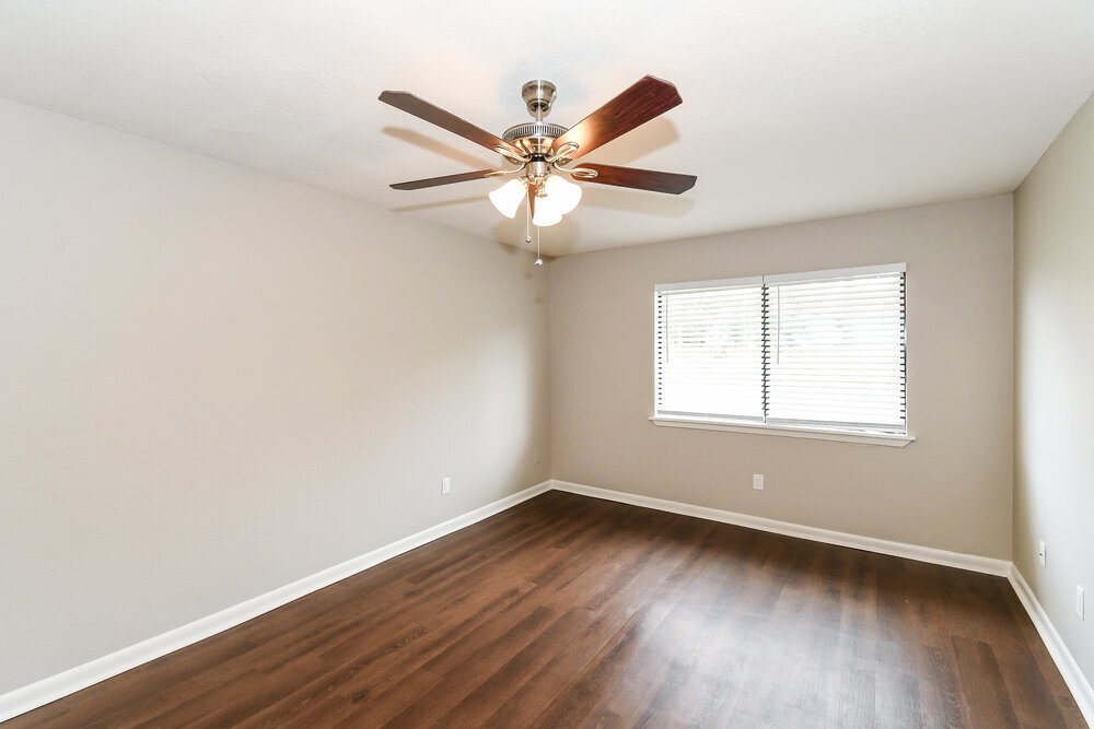 Building Photo - 10335 Arrow Forest Ct