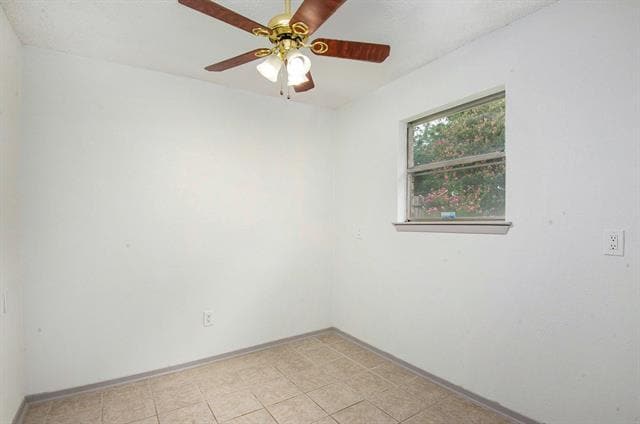 Building Photo - 3208 Ashford Ave