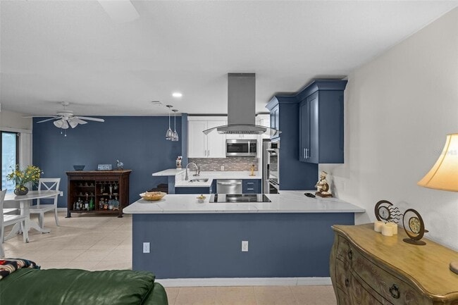 Building Photo - 804 Sorrento Pl