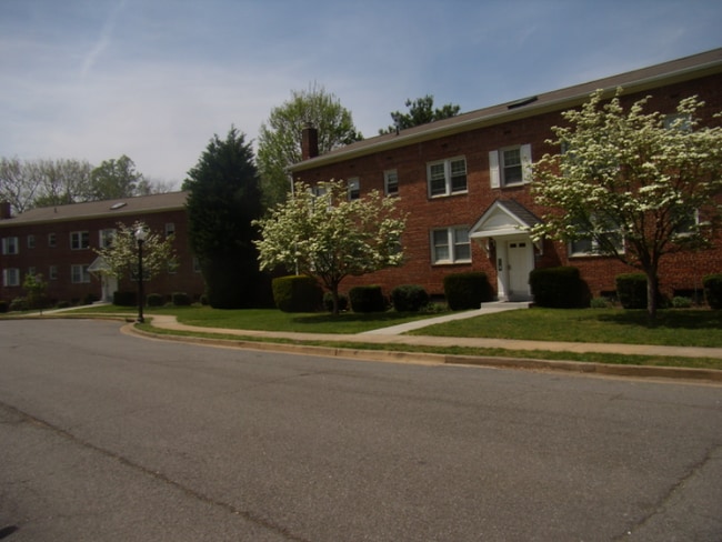 Primary Photo - 1520 N Lancaster St