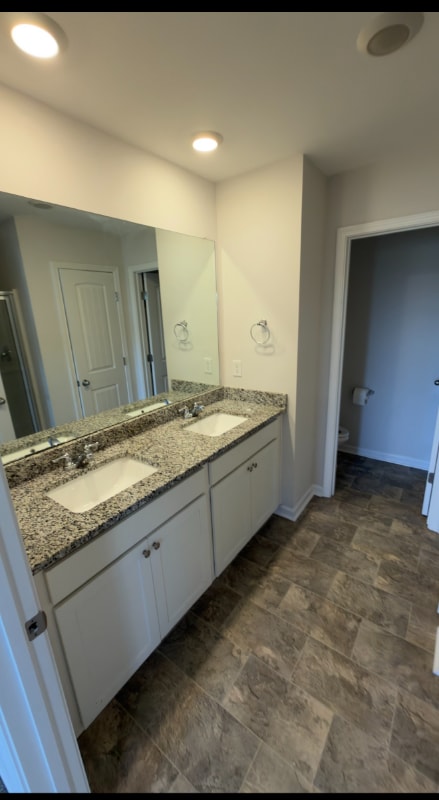 Building Photo - 529 Ellen Rd