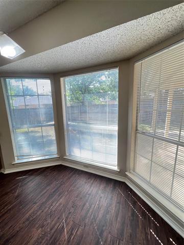 Building Photo - 1309 Aviary Dr