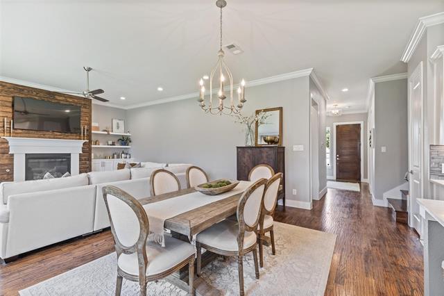 Building Photo - 3034 Encino Dr