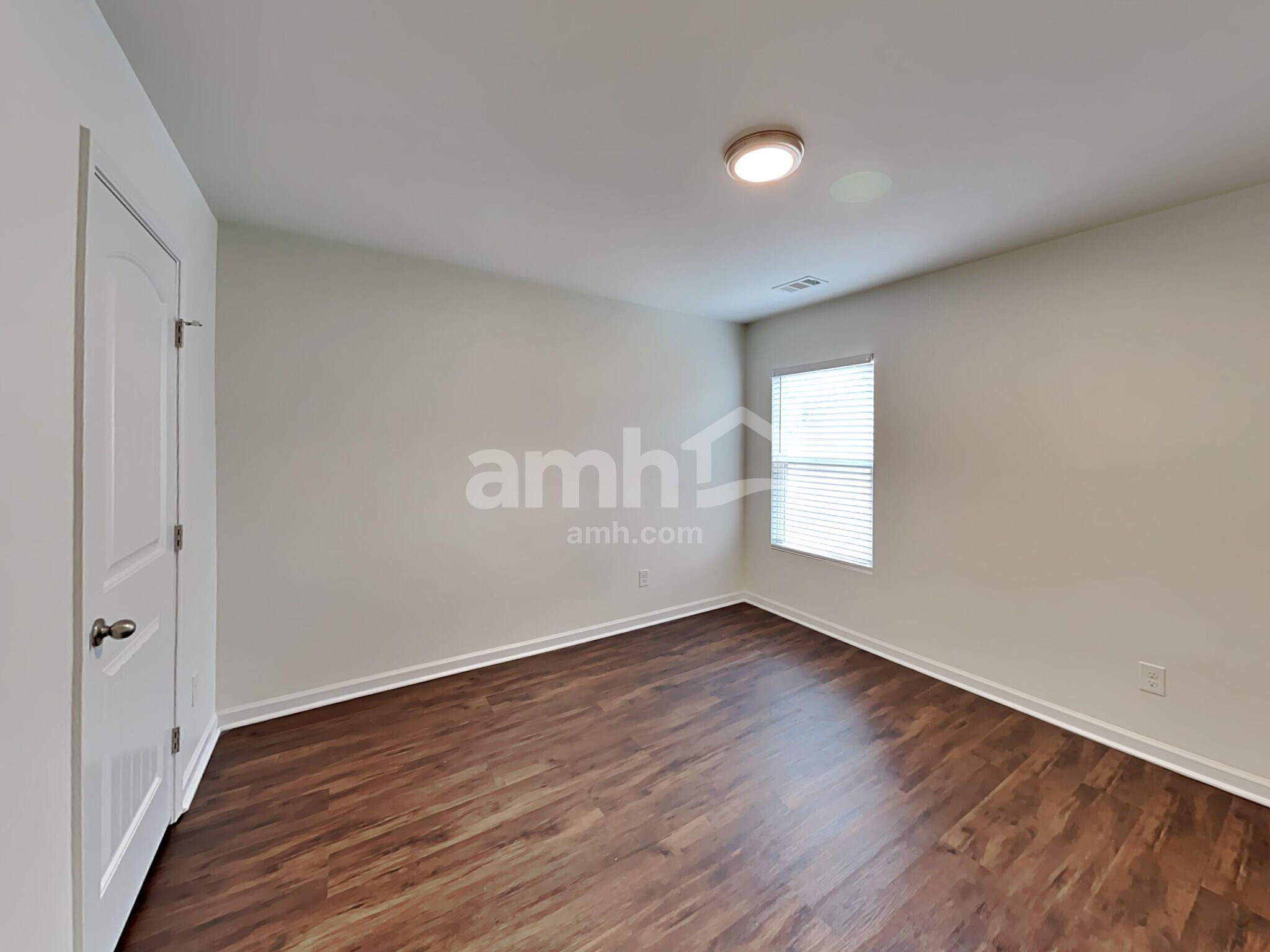 Building Photo - 631 Sunflower Dr