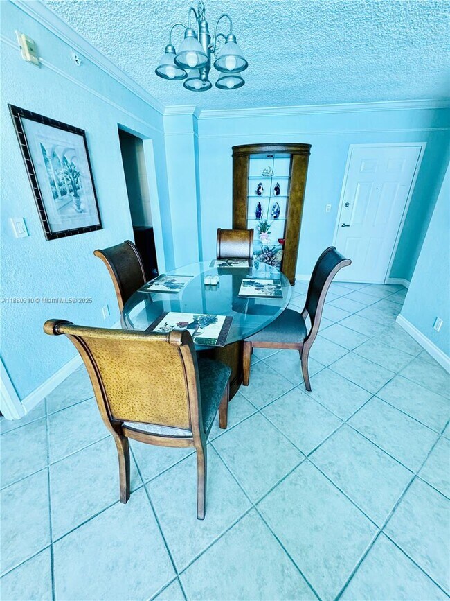 Building Photo - 2501 S Ocean Dr