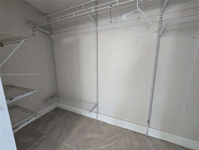 Building Photo - 1293 NE 110th St