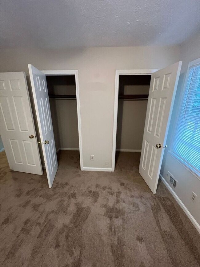Building Photo - Finally a 2 bedroom townhome on Downing St Lawrenceville, GA