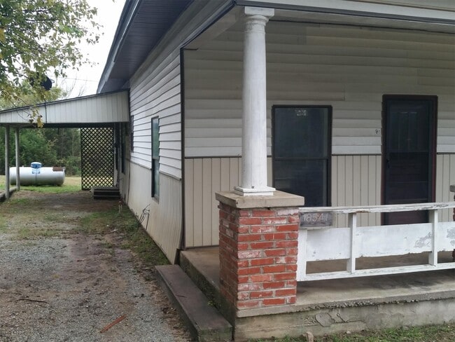 Building Photo - 18541 County Rd 1500