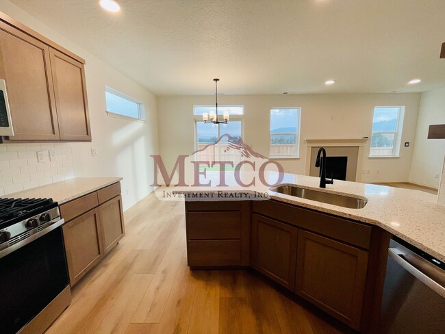 Building Photo - Be the First to live in this Beautiful New Home!!