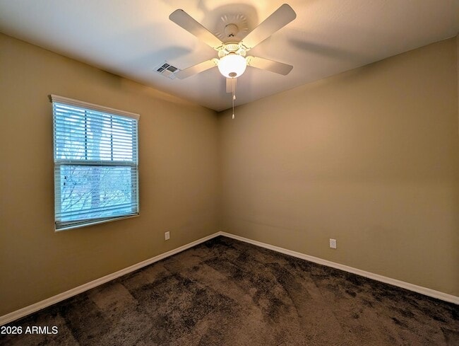 Building Photo - 923 S Osborn Ln