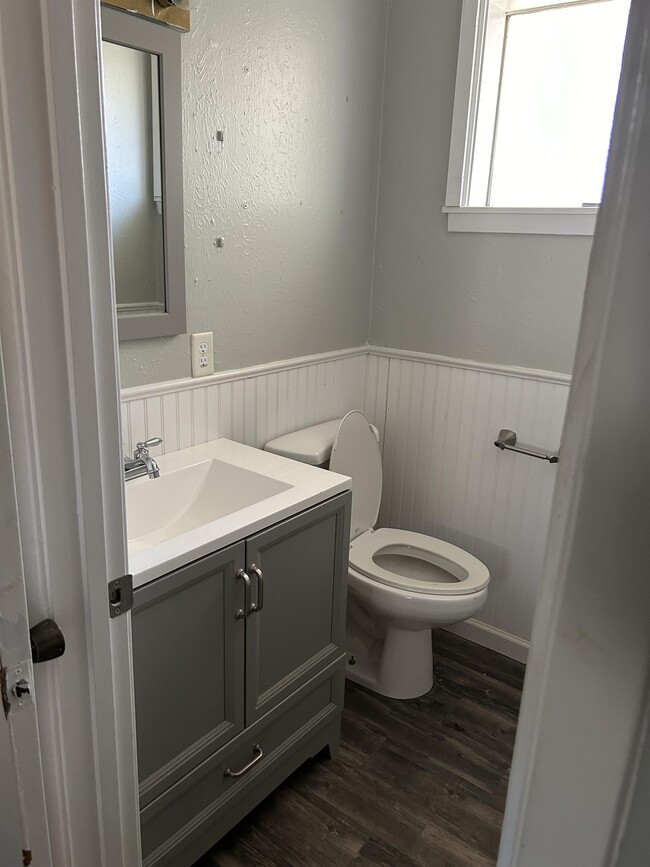 Building Photo - 207 Belview Rd