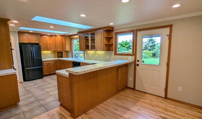 Building Photo - 8515 29th St Ct E