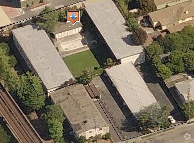 Building Photo - Hacienda Apartments