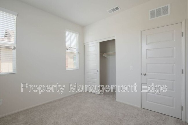 Building Photo - 40268 Birchfield Dr