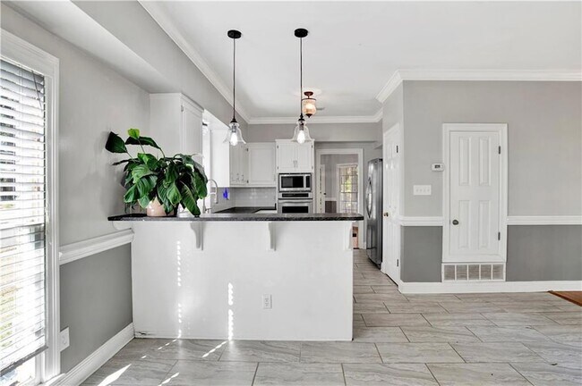 Building Photo - 2127 Ryegate Ct