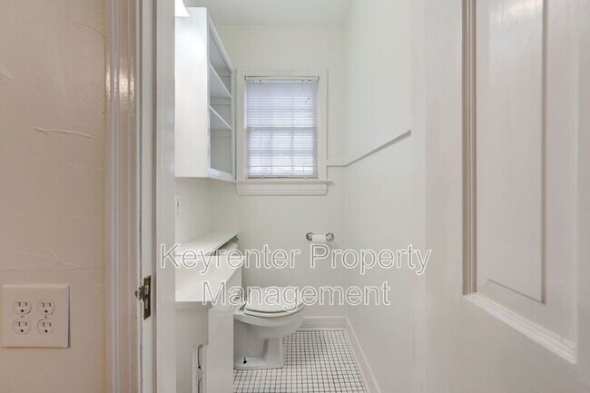 Building Photo - 612 NW 37th St