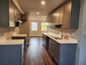 Building Photo - 320 Ringold Valley Cir