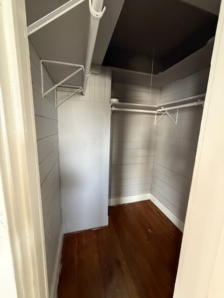 Building Photo - 1743 McKinley Ave