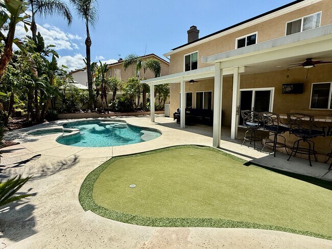 Building Photo - Executive Pool Home w/Solar