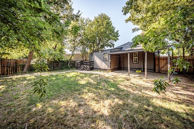 Building Photo - Remodeled Kitchen