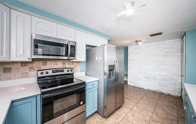 Building Photo - 3627 Grayton Dr