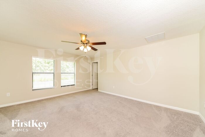 Building Photo - 9723 Sage Creek Dr