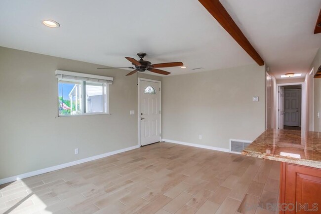 Building Photo - 314 Channel Ln