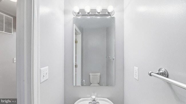 Building Photo - 14101 Kathleen Ln