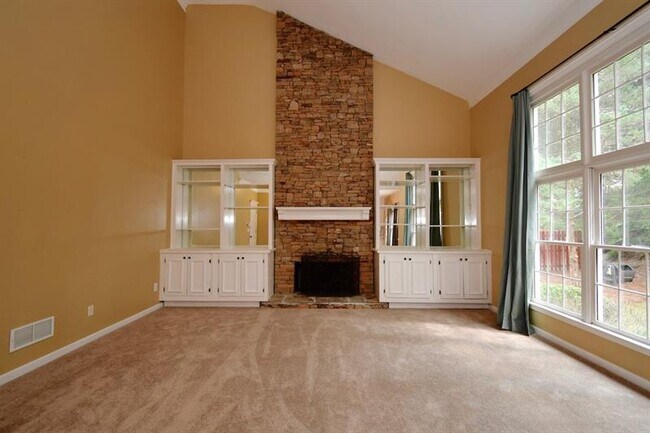 Building Photo - 460 Summer Breeze Ct.