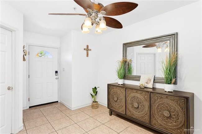 Building Photo - 9 E Campeche St