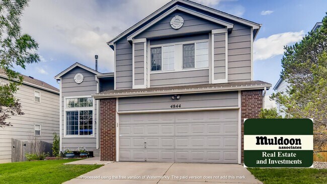 Primary Photo - Spacious 4 Bedroom in 80923