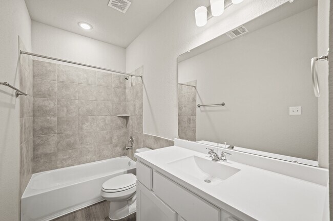 Building Photo - 15008 Alkay St