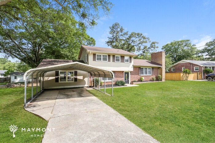 Building Photo - 305 Maple Dr