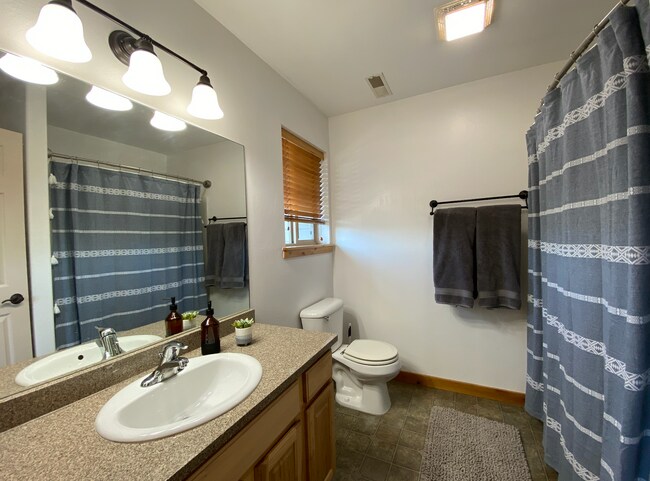 Building Photo - 3143 Cattail St