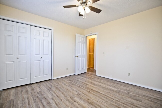 Building Photo - 9050 Grimes Dr
