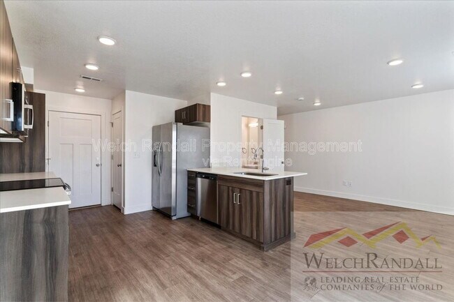 Building Photo - 1177 Shady Brook Ln S