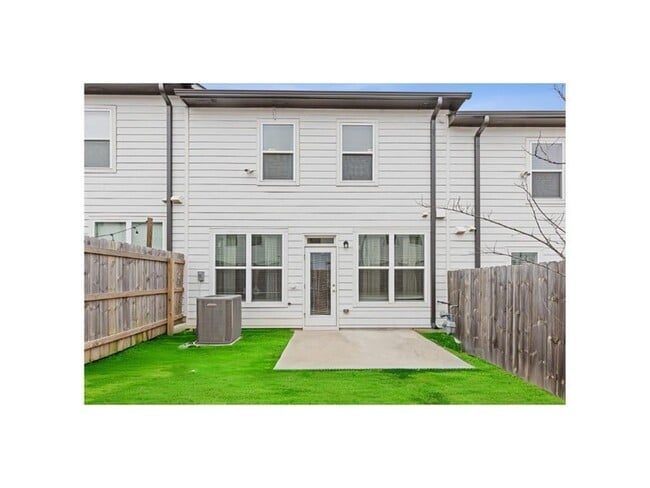 Building Photo - 94 Garrison Dr