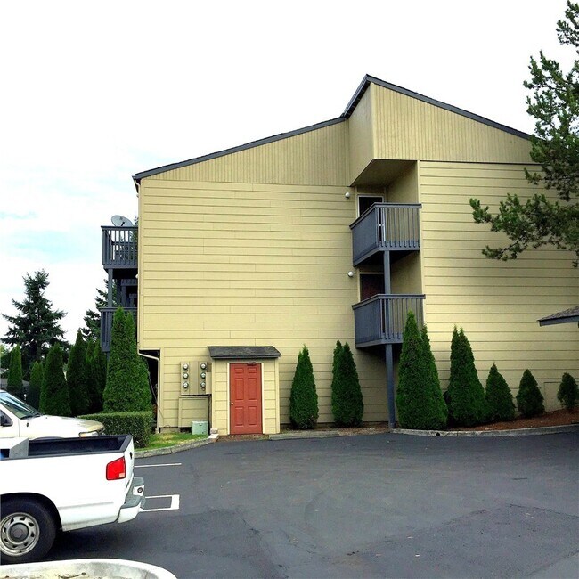 Building Photo - 31003 14th Ave S