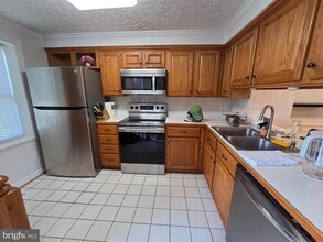 Building Photo - 8332 Rocky Forge Ct