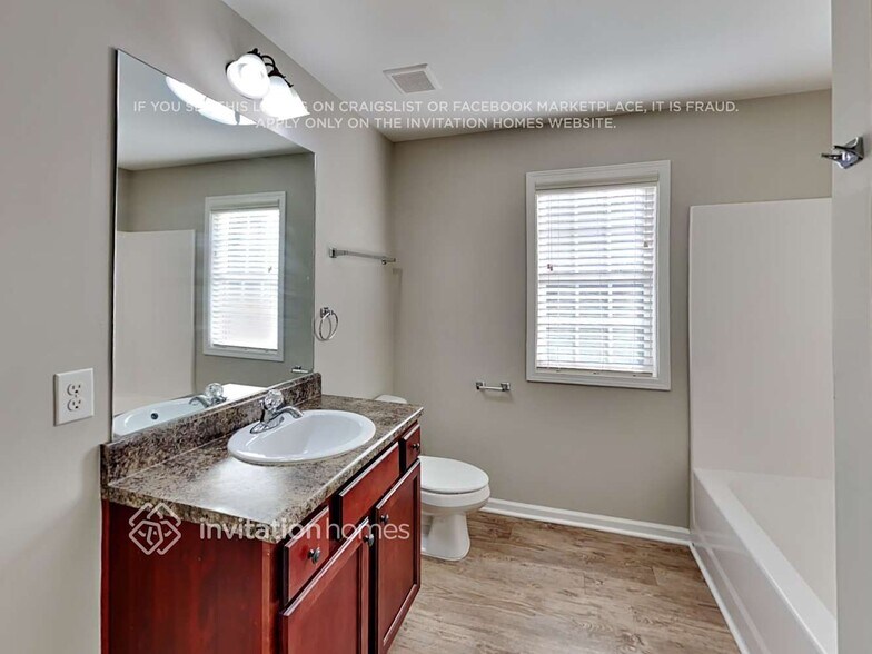 Building Photo - 6268 Cove Creek Dr