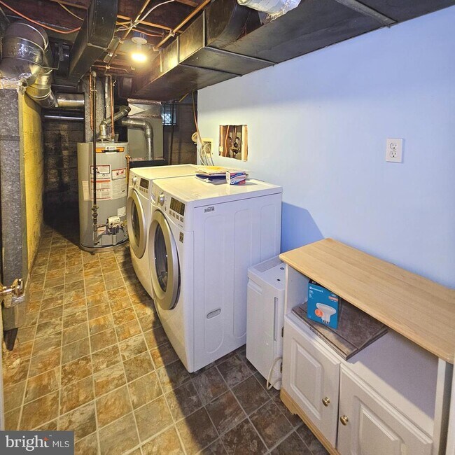 Building Photo - 5817 5th St S